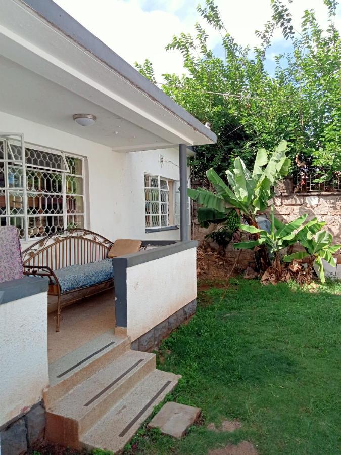 Pinkroses Gardens Hostel Nairobi Extérieur photo