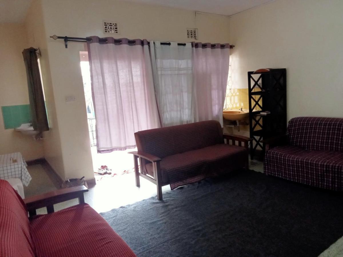 Pinkroses Gardens Hostel Nairobi Extérieur photo
